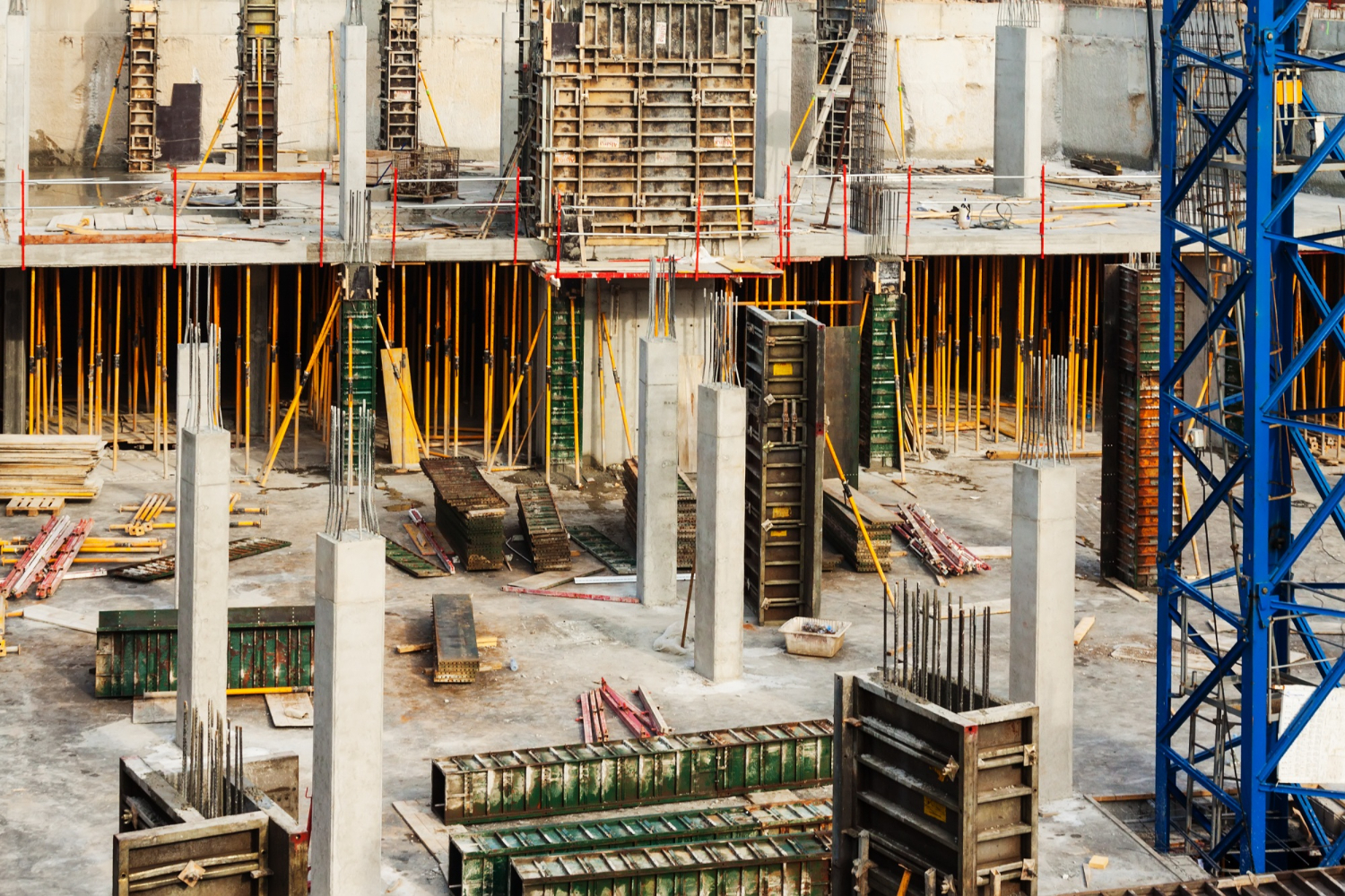 Spuns, indfatningsvægge, specialfundering